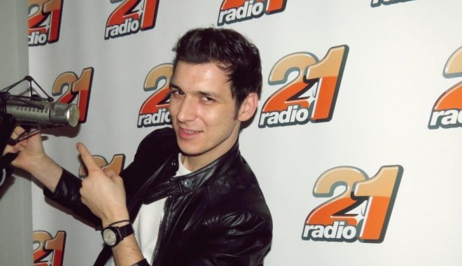 Claudiu Roman, DJ la Radio 21, S-A SINUCIS - claudiu-1411119064.jpg