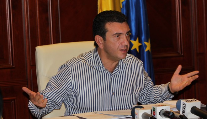 Prefectul Palaz le cere lui Mazăre și Nicușor să facă publice declarațiile de avere din perioada 2001-2003 - claudiuiorgapalaz211323366674-1323690517.jpg