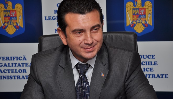 Prefectul participă la ședința de bilanț a Penitenciarului Poarta Albă - claudiuiorgaplaz5-1327995133.jpg