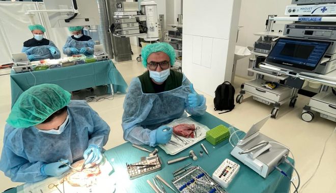 Implantul subperiostal poate fi efectuat la Clinica M&M Dental Team Constanța - clinica-mm-dental-team-o-pagina--1692011971.jpg