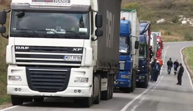 ATENȚIE! Începând cu ora 10 este interzisă circulația anumitor autovehicule în aproape toată țara