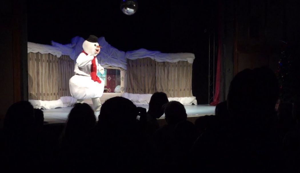 „Iată, vin colindători!” spectacol de colinde la Teatrul pentru Copii - clipboard01-1733503879.jpg