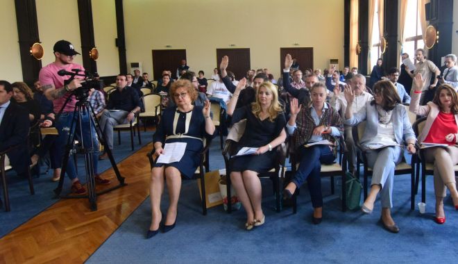 Consilierii locali, convocați în ședință de primarul Decebal Făgădău - clmsedintafebruarie-1581618046.jpg