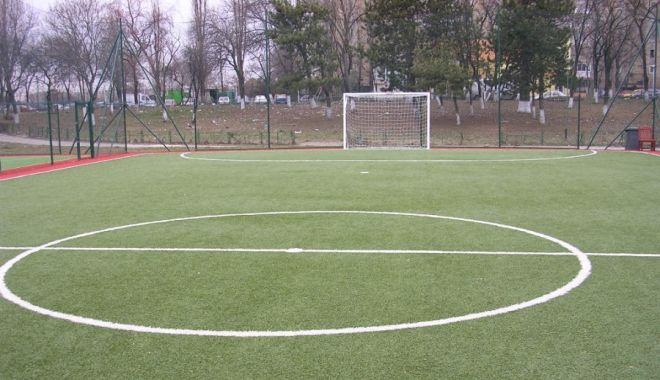 Un fotbalist minor al clubului Dinamo a fost înjughiat de un coleg în cantonament