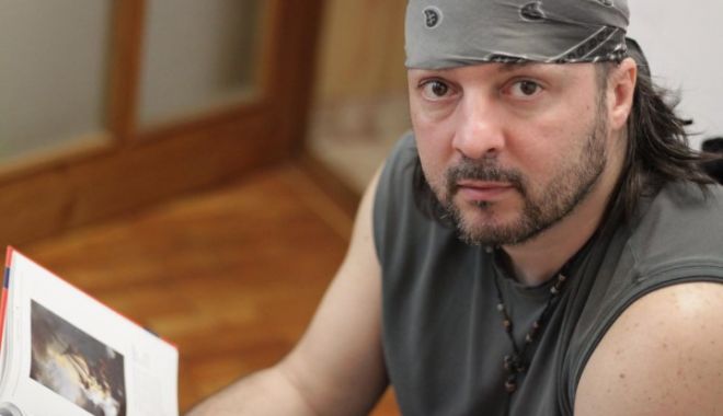 Club de poezie despre dragoste, la Constanța - clubdepoezie-1581261242.jpg
