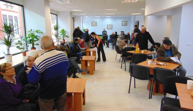 Un nou club al pensionarilor,  la Constanța - clubpensionari-1481125795.jpg