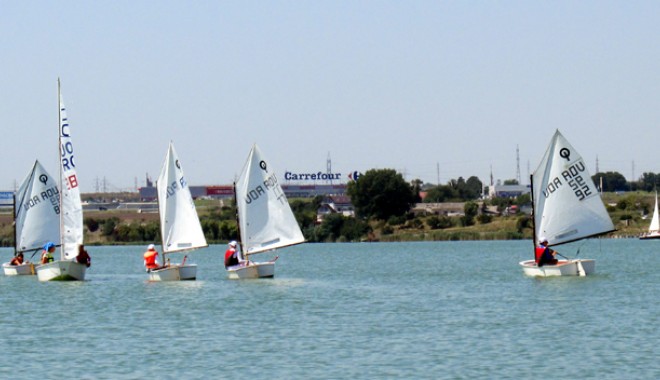 Clubul Știința, medalie de argint la Cupa de Toamnă la yachting - clubul-1413485162.jpg