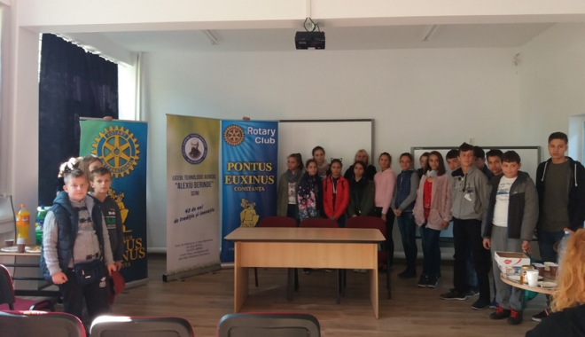 Clubul Rotary Constanța  premiază  excelența - clubulrotary1-1507215075.jpg