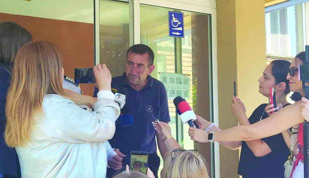 Foto - Șofer în criză, TIR scăpat de sub control și polițiști locali acuzați de purtare abuzivă