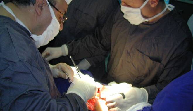 Premieră medicală: prima proteză de coste din lume! - coastepacient-1442586692.jpg