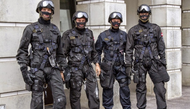 Austria a trimis forțe speciale la Munchen și a desfășurat militari la granița cu Germania - cobra-1469261227.jpg