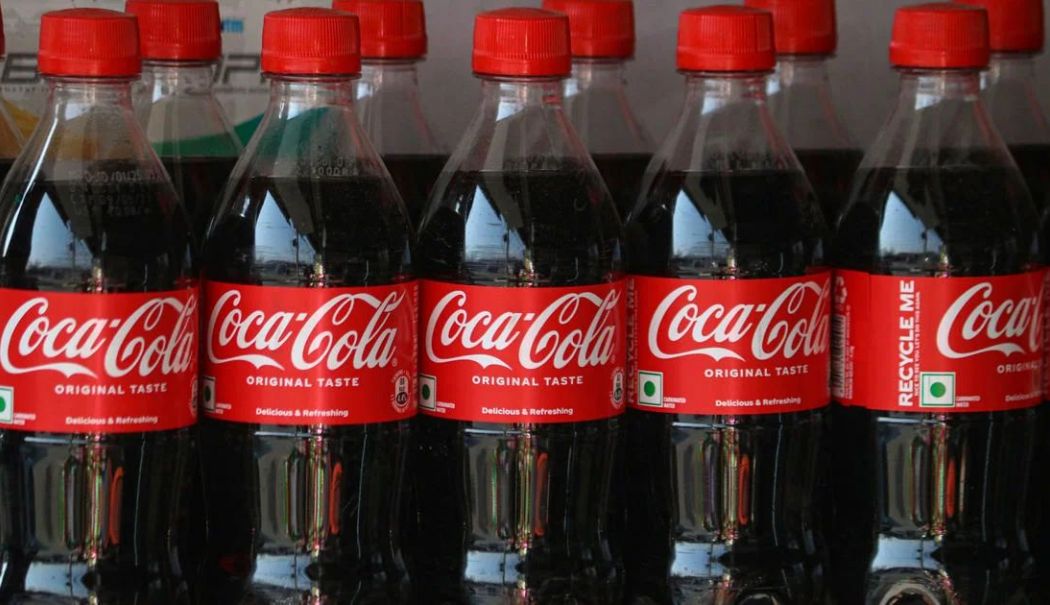 Coca-Cola, băutura iubită de români, ar putea să se scumpească. Iată care este motivul
