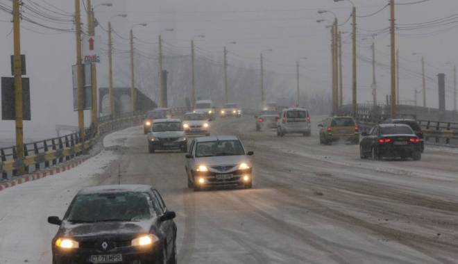 CONSTANȚA, SUB INFORMARE METEO DE GER ȘI RAFALE DE VÂNT. Ce temperaturi vom avea la malul mării - cod-1451301346.jpg