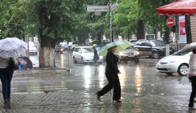 Cod galben de vijelii și grindină, la Constanța - cod-1503496850.jpg
