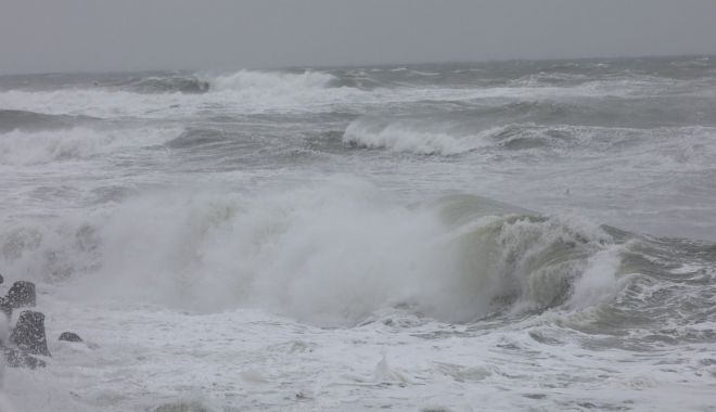 Coduri portocalii şi galbene, emise de meteorologi pentru zone din România. Ce spun despre Constanţa - codgalbenvant1652785950-1676632335.jpg