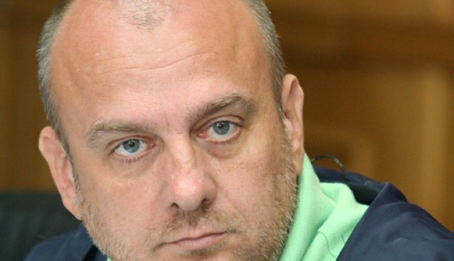 Codul muncii va fi modificat prin inițiativa legislativă cetățenească a BNS - codulmunciidumitrucostin61410460-1410472055.jpg