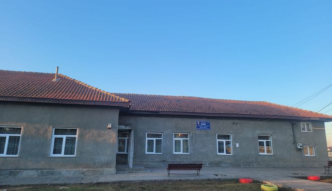 Primăria Murfatlar reabilitează şcoala şi Căminul Cultural din satul Siminoc - cojocaru-murfatlar-1707142128.jpg