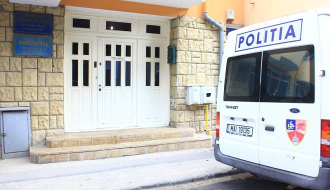 Colecționar de dosare penale pentru mărturie mincinoasă - colectionardosarepenalemarturie-1415126214.jpg