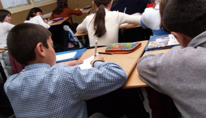 Examen pentru admiterea în clasa a V-a la liceele bune ale Constanței - colegiiledetop-1430243970.jpg