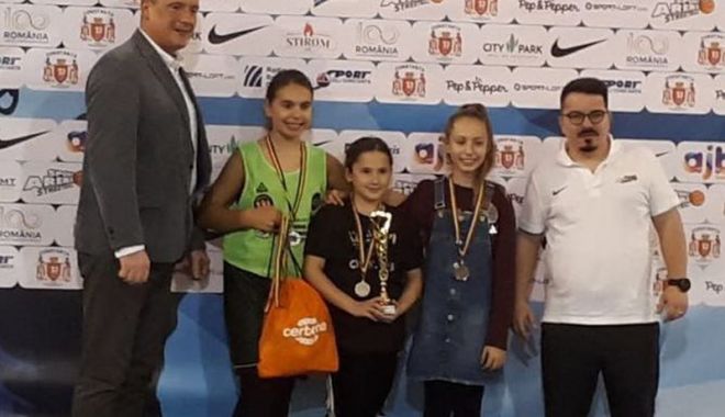 Baschetul, transformat în artă, la Colegiul 