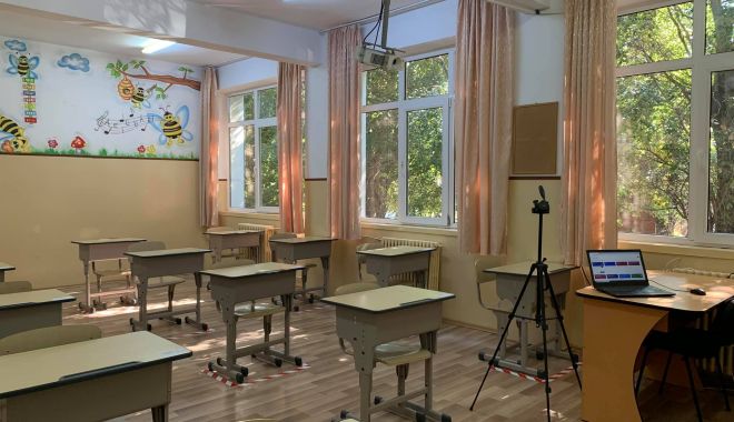 Colegiul Pedagogic” Constantin Brătescu”, Liceul “Decebal” şi Colegiul Comercial “Carol I”, cursuri exclusiv online - colegiul2-1603458262.jpg