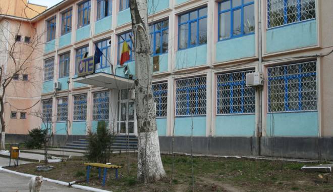 Profesori  de la Colegiul Energetic dezbat teme de inovație didactică,  în Grecia - colegiullenergetic14-1457025277.jpg