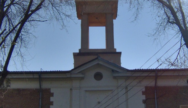 Cât și de ce cerea șpagă profesoara Emilia Mărculescu - colegiultehnicntitulescu-1318445128.jpg