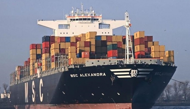Coliziune între două nave gigant, în Strâmtoarea Singapore - coliziuneintredouanave-1470642231.jpg