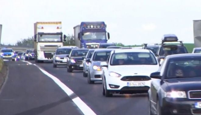 Coloană spre București pe Autostrada Soarelui, după un accident în lanț - coloana-1633271104.jpg