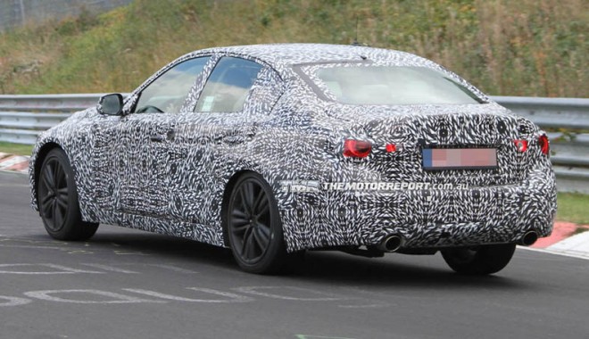 Prima fotografie cu Infiniti Q50 - coloanainfiniti-1358094433.jpg