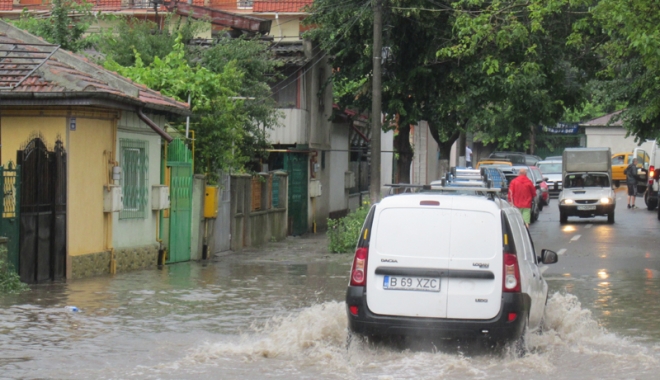 Avertizare meteo pentru Constanța. Comandament  pentru situații de urgență, la RAJA - comandament-1467046397.jpg