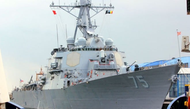 Comandantul navei USS Donald Cook, în vizită la Prefectura Constanța - comandantulnaveiussdonaldcook2-1397581746.jpg