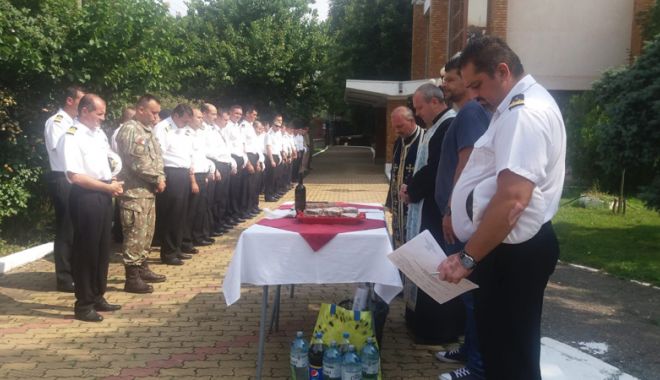 Opt ani de la accidentul aviatic de la Tuzla. Ceremonie pentru comemorarea militarilor căzuți la datorie - comemorareok-1530807068.jpg