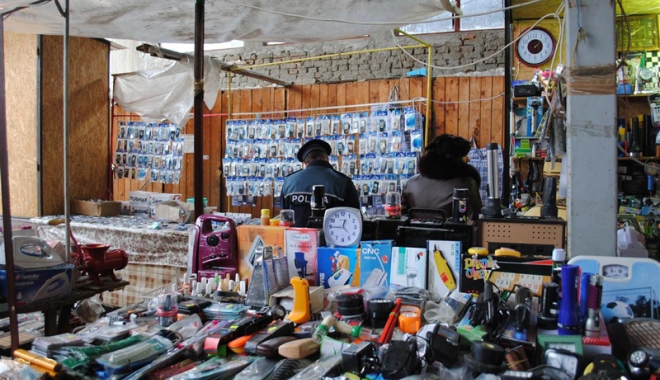 Comercianții ilegali,  amendați cu zeci de mii de lei - comerciantii-1509642553.jpg