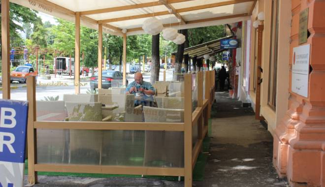Comerțul stradal, numai  ca o continuare a afacerii? - comertstradalb-1415539702.jpg