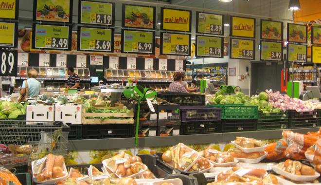 Comerțul cu alimente a profitat de reducerea TVA - comertul-1454520206.jpg