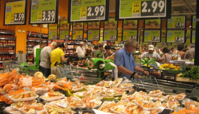 Comerțul cu produse alimentare a crescut cu aproape 30% - comertul-1459877722.jpg