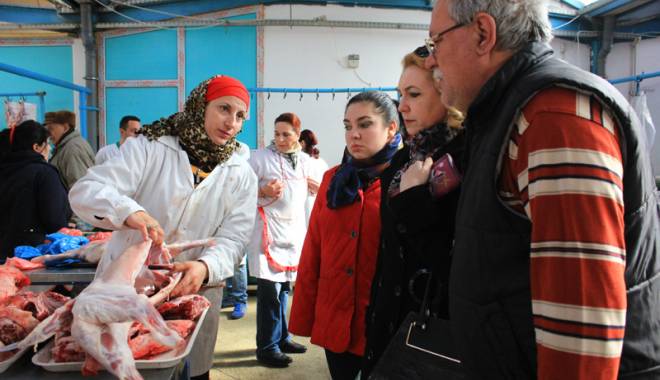 Controale și amenzi în prag  de sărbători. Ce sancțiuni au aplicat inspectorii OPC - comisariidelaprotectiaconsumator-1428508428.jpg