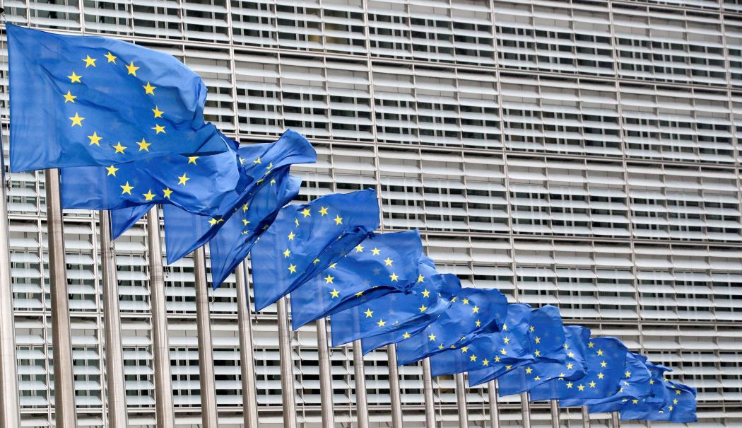 Comisia Europeană dă în judecată Ungaria pentru legea asupra suveranităţii - comisia-1728227242.jpg