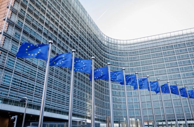 Comisia Europeană insistă asupra unei independențe graduale în domeniul apărării - comisia-1769590350.webp
