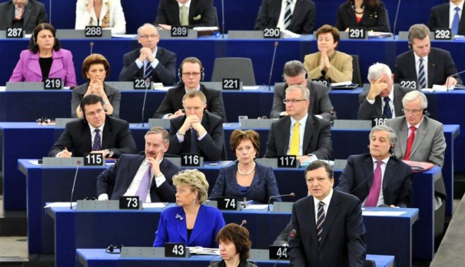 Comisia Europeană a adoptat noi reguli care înăspresc regimul de control al autovehiculelor - comisiaeuropeana-1342182815.jpg