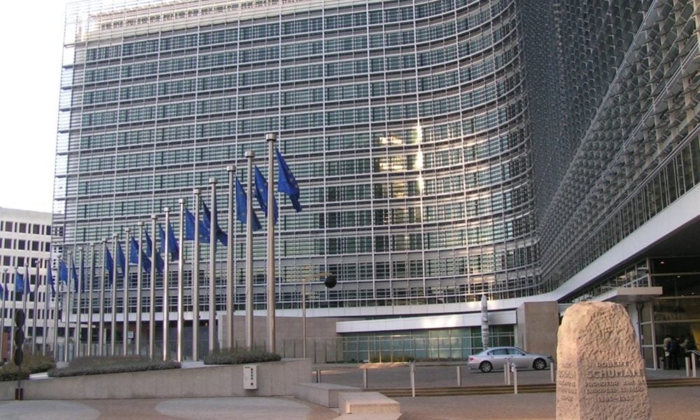 Comisia Europeană a redus estimarea de creştere a economiei României pentru 2024 de la 3,3% la 1,4%