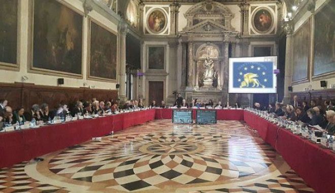 Comisia de la Veneția, raport dur pe tema modificării legilor justiției în România - comisie-1539953646.jpg
