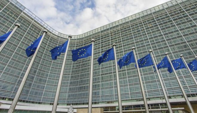 Comisia Europeană, previziuni: Economia României va scădea cu 6% în 2020 și va reveni pe creștere în 2021 - comisie-1594114383.jpg