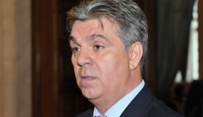 Ce parlamentari ar putea să-și plătească singuri benzina în perioada vacanței - comisii-1422606572.jpg