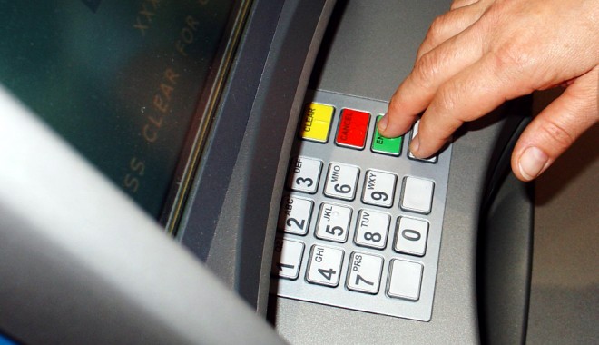 Comisioane bancare mai mici la extragerea banilor de pe card - comisioanebancare-1395324589.jpg