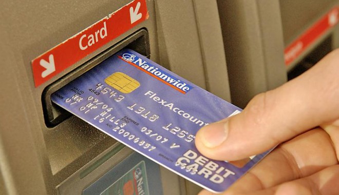 Comisioanele pentru cardurile bancare vor fi reduse până la vară - comisioanele-1395766604.jpg