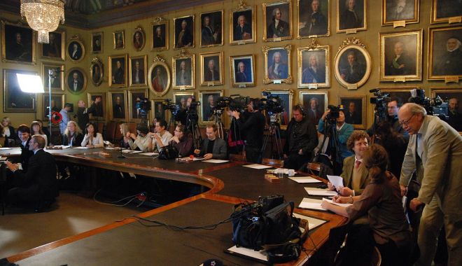 Trei membri ai instituției care decernează Nobelul au demisionat, după un scandal sexual - comitet-1523111578.jpg
