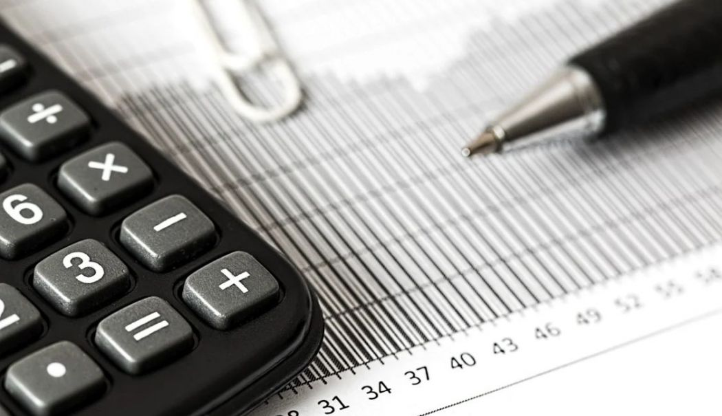 Pericolul companiilor „zombie” se extinde în economia românească. Care sunt cele mai riscante domenii