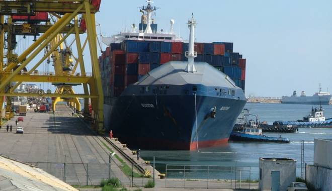 Companiile portuare Socep și Oil Terminal au avut evoluții spectaculoase în 2015 - companiile-1455723754.jpg